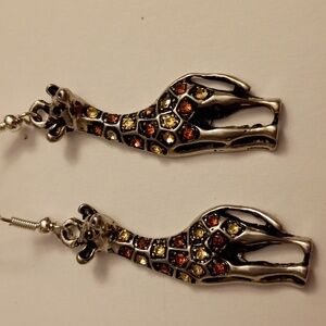 Chic Giraffe Earrings with Sparkling Accents